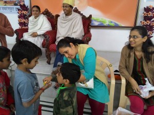 DN 02-01-15 Friday Pen Distribution and nail cha (19) (Copy) 